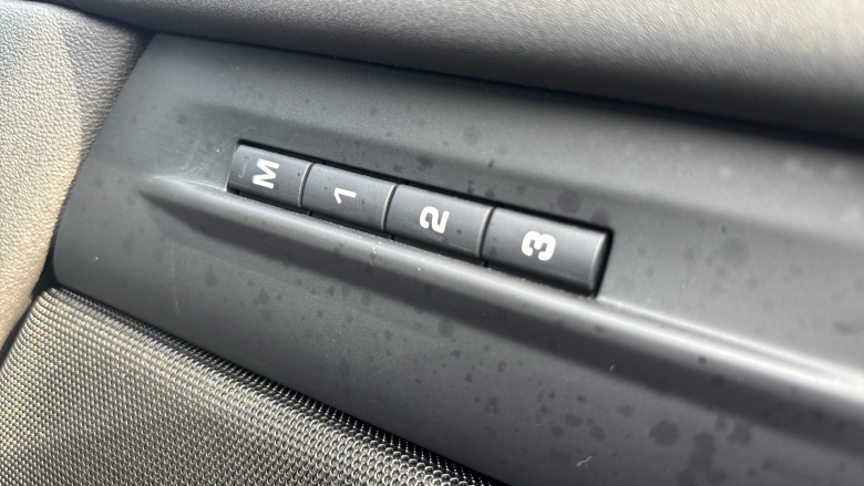 Land Rover Range Rover Evoque 2.0 D200 Dynamic SE 5dr Auto Diesel Hatchback